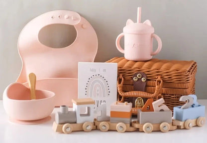 Coffret cadeau de naissance et shower de bébé Train en bois