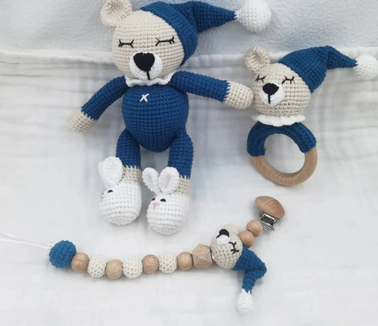 Peluche en tricot Crochet Bear avec jouet de dentition en bois et attache suce