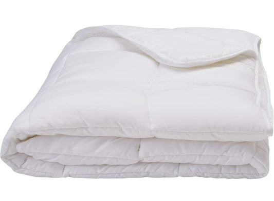 Hypoallergenic microfiber duvet