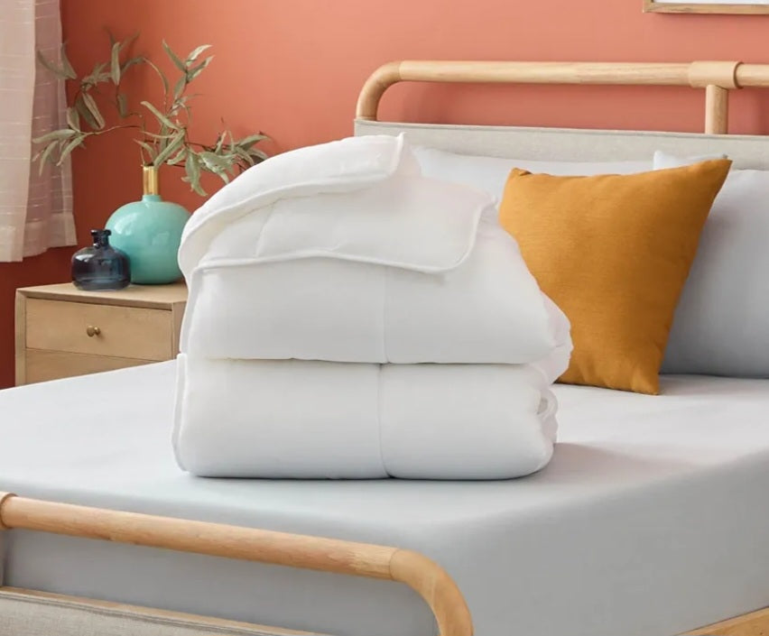 Hypoallergenic microfiber duvet