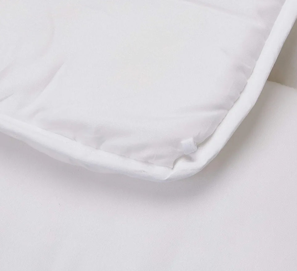Hypoallergenic microfiber duvet